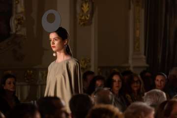 Roga abre la pasarela Colección Bridal con 22 diseños (Foto TA)